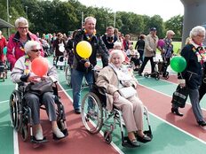 een-eerdere-editie-van-de-rollatorloop-bij-av-sprint-in-breda-tijdens-de-landelijke-verwenzorgweek