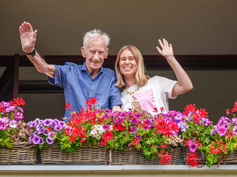 Vrijwilliger_Britt_Louise_met_Wim_Knoester (10)